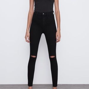Zara Super Elastic Black Skinny Jeans